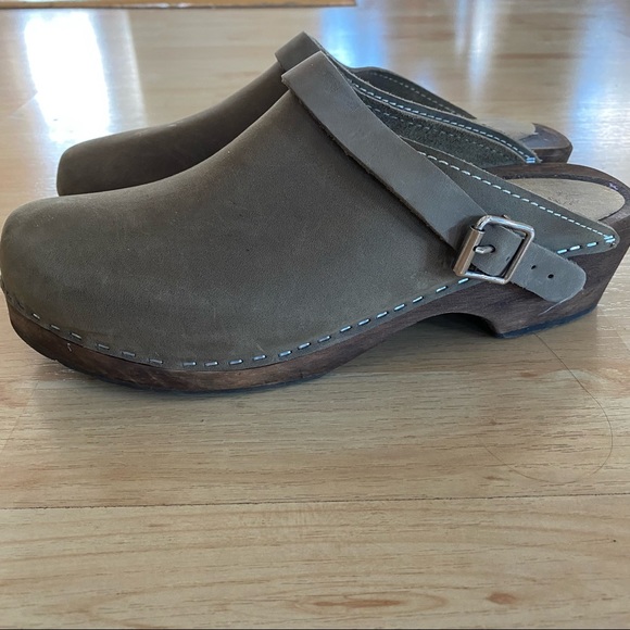 Lotta’s From Stockholm Classic Suede Clogs - Picture 15 of 16